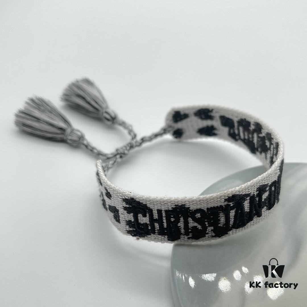 692ffa0399f2d84055c8e4e0 Dior Bracelet Top Version 🌟 Bottom Print Logo Clear, Full and Rounded ‼️ ZP Used for Sample Making, Already Quite Dirty and Old, One Very Noteworthy ️ Detail Is That the Lettering Font Is Irregular, Not Neat. Trust the Authentic Sample 🌟 Vintage Aesthetic with Fashionable Distressed Design, Upgraded Materials and Complex Craftsmanship, Worn by Numerous Celebrities – Grab Yours Now! New Colors Continuously Updated...