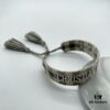 692ffa0399f2d84055c8e4e1 Dior Bracelet Top Version 🌟 Bottom Print Logo Clear, Full and Rounded ‼️ ZP Used for Sample Making, Already Quite Dirty and Old, One Very Noteworthy ️ Detail: The Font of the Letters is Wobbly, Not Neat. Trust the Authentic Sample Design 🌟 Vintage Aged Fashion Feel, Upgraded Materials and Complex Craftsmanship, Worn by Numerous Celebrities – Grab Yours Now! New Colors Continuously Updated...