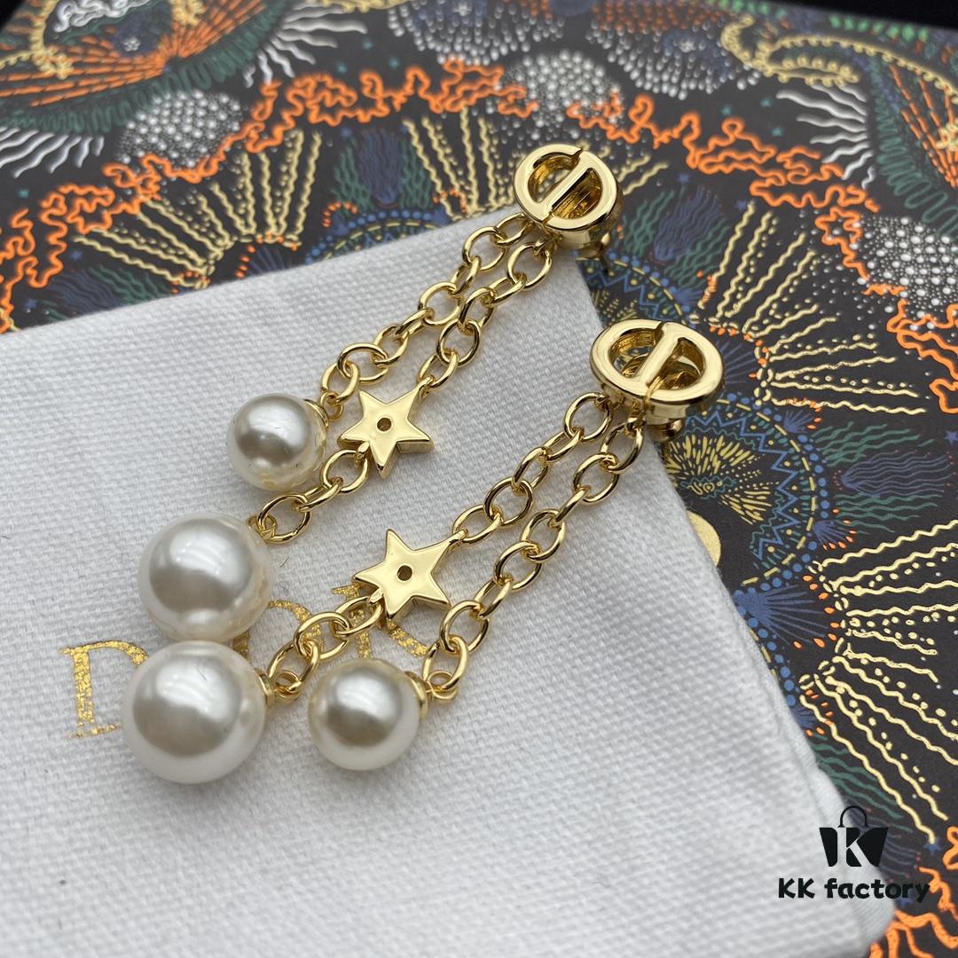692ffa1e99f2d84055c8e50e Dior Pearl CD Pearl Tassel Stud Earrings
