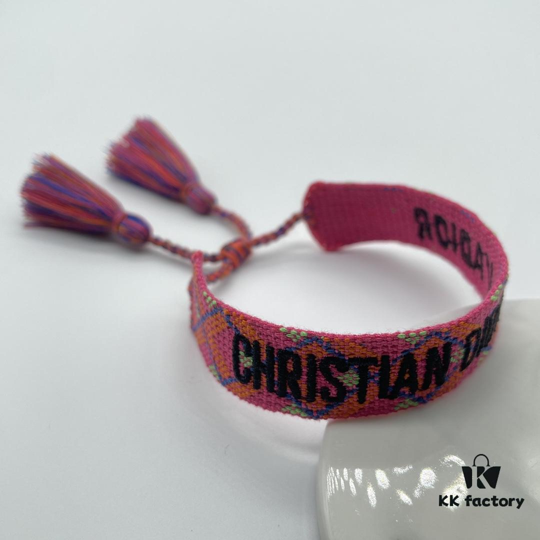 692ffa2b99f2d84055c8e520 Dior Bracelet Highest Version 🌟 Bottom Print Logo Clear, Full and Rounded ‼️ ZP Used for Sample Making, Already Quite Dirty and Worn ️ One Very Noteworthy Detail: The Lettering Font is Intentionally Irregular, Not Neat. Authentic Sample Style 🌟 Vintage Aesthetic with Upgraded Materials and Complex Craftsmanship, Worn by Numerous Celebrities – Get Yours Now! New Colors Continuously Updated...