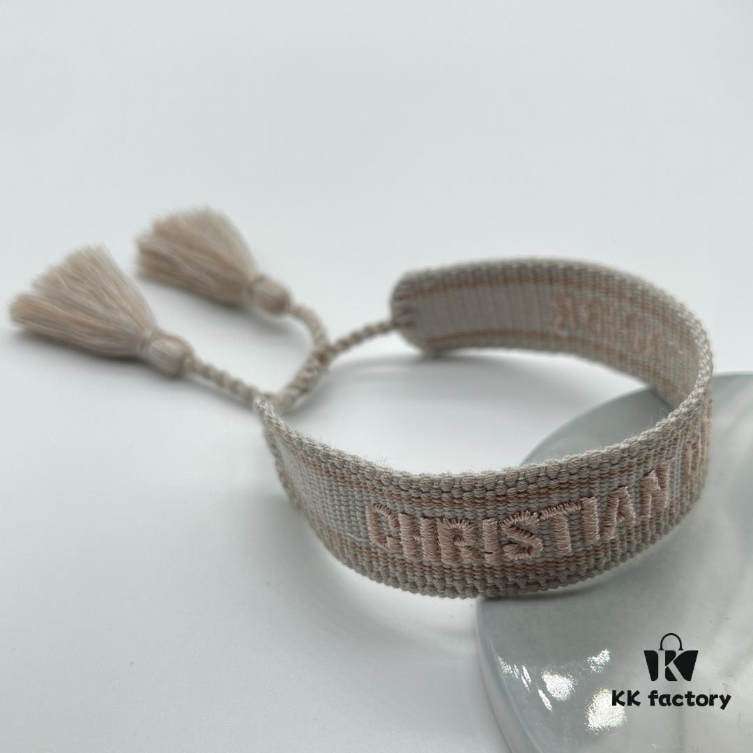 692ffa3599f2d84055c8e52e Dior Bracelet Top Version 🌟 Bottom Print Logo Clear, Full and Rounded ‼️ ZP Used for Prototyping, Already Quite Dirty and Old, One Very Noteworthy ️ Detail Is That the Lettering Font Is Slightly Irregular, Not Perfectly Neat. Authentic Prototype Approved 🌟 Vintage Aesthetic with Retro Aging Style, Upgraded Materials and Complex Craftsmanship, Worn by Numerous Celebrities – Grab Yours Now! New Colors Continuously Updated...