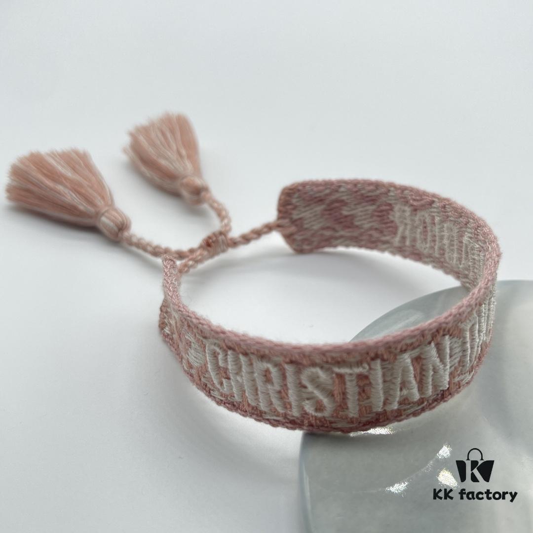 692ffa3699f2d84055c8e532 Dior Bracelet Highest Version 🌟 Bottom Print Logo Clear, Full and Rounded ‼️ ZP Used for Prototype Already Old and Worn ️ One Very Noteworthy Detail: The Font of the Letters is Intentionally Irregular, Not Neat. Authentic Prototype Guaranteed 🌟 Vintage Aesthetic with Retro Aging Effect, Upgraded Materials and Complex Craftsmanship, Worn by Numerous Celebrities – Grab Yours Now! New Colors Continuously Updated...