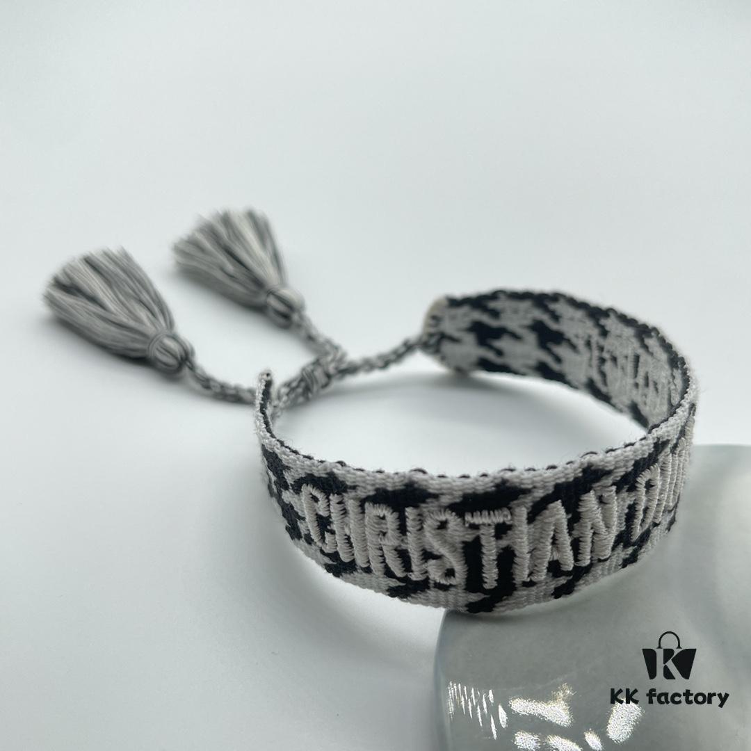 692ffa3799f2d84055c8e533 Dior Bracelet Highest Version 🌟 Bottom Print Logo Clear, Full and Rounded ‼️ ZP Used for Prototype Already Old and Worn ️ One Very Noteworthy Detail: The Font of the Letters is Intentionally Irregular, Not Neat. Authentic Prototype Guaranteed 🌟 Vintage Aesthetic with Retro Aging Effect, Upgraded Materials and Complex Craftsmanship, Worn by Numerous Celebrities – Grab Yours Now! New Colors Continuously Updated...