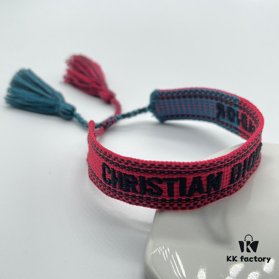 692ffa3c99f2d84055c8e53e Dior Bracelet Top Version 🌟 Bottom Print Logo Clear, Full and Rounded ‼️ ZP Used for Prototype Already Old and Dirty, One Very Noteworthy ️ Detail Is That the Font of the Letters Is Irregular, Not Neat. Authentic Prototype Guaranteed 🌟 Vintage Aesthetic with Fashionable Distressed Design, Upgraded Materials and Complex Craftsmanship, Worn by Numerous Celebrities – Grab Yours Now! New Colors Continuously Updated...