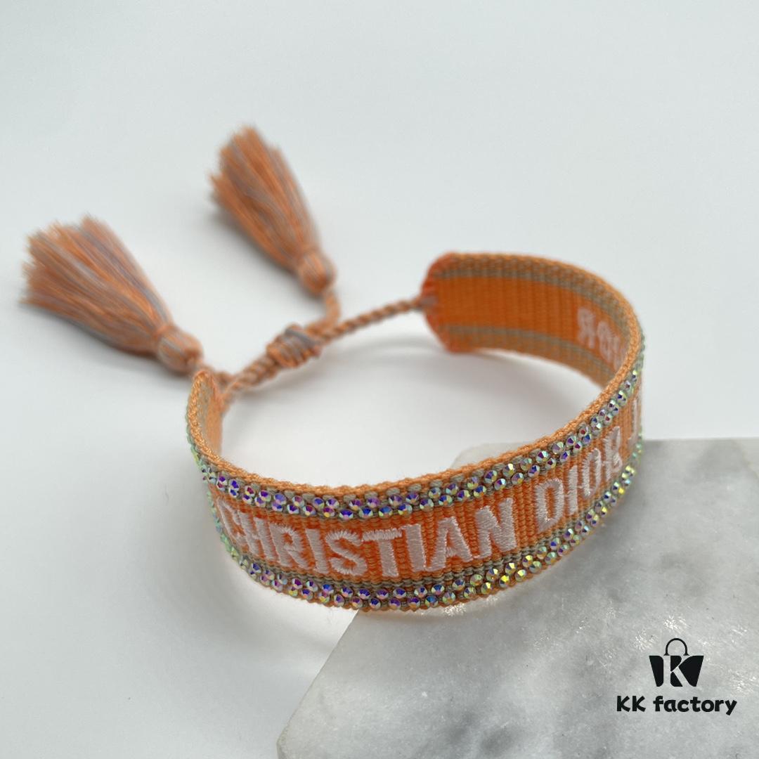692ffa5f99f2d84055c8e56b Dior Bracelet Top Version 🌟 Bottom Print Logo Clear, Full and Rounded ‼️ ZP Used for Sample Making, Already Quite Dirty and Old, One Very Noteworthy ️ Detail Is That the Letter Font Is Wobbly, Not Neat. Trust the Authentic Sample 🌟 Vintage Aged Fashion Feel, Upgraded Materials and Complex Craftsmanship, Worn by Numerous Celebrities – Grab Yours Now! New Colors Continuously Updated...