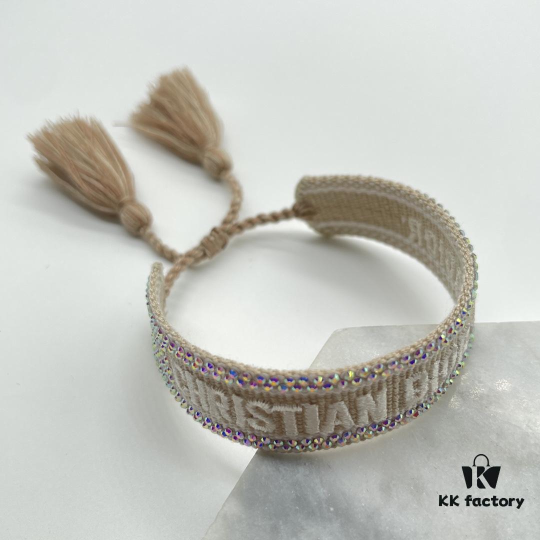 692ffa6399f2d84055c8e570 Dior Bracelet Top Version 🌟 Bottom Print Logo Clear, Full and Rounded ‼️ ZP Used for Prototype Already Old and Dirty, One Very Notable ️ Detail Is the Intentionally Irregular, Wobbly Font Style, Not Neat. Authentic Prototype Approved 🌟 Vintage Aesthetic with Retro Aging Fashion, Upgraded Materials and Complex Craftsmanship, Favored by Numerous Celebrities – Grab Yours Now! New Colors Continuously Updated...