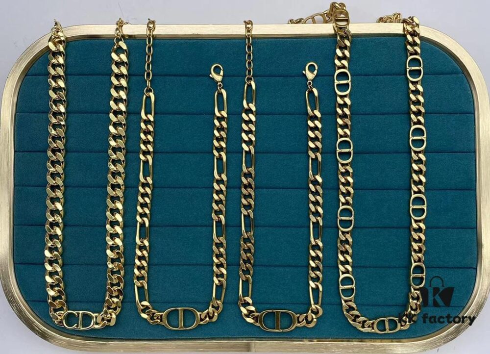 692ffa7e99f2d84055c8e595 Dior Necklace Collection Compilation