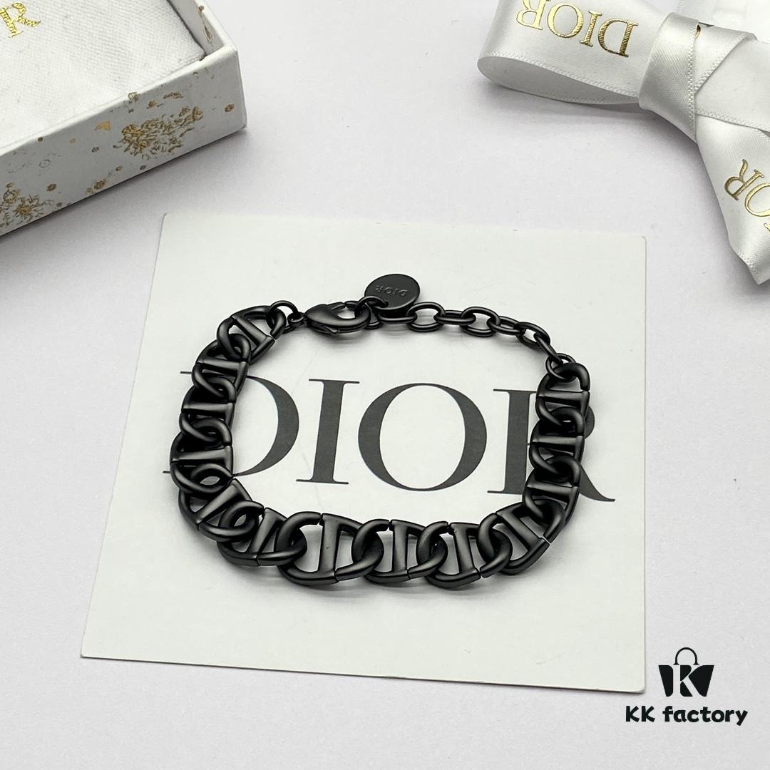 Dior CD Pig Nose Set