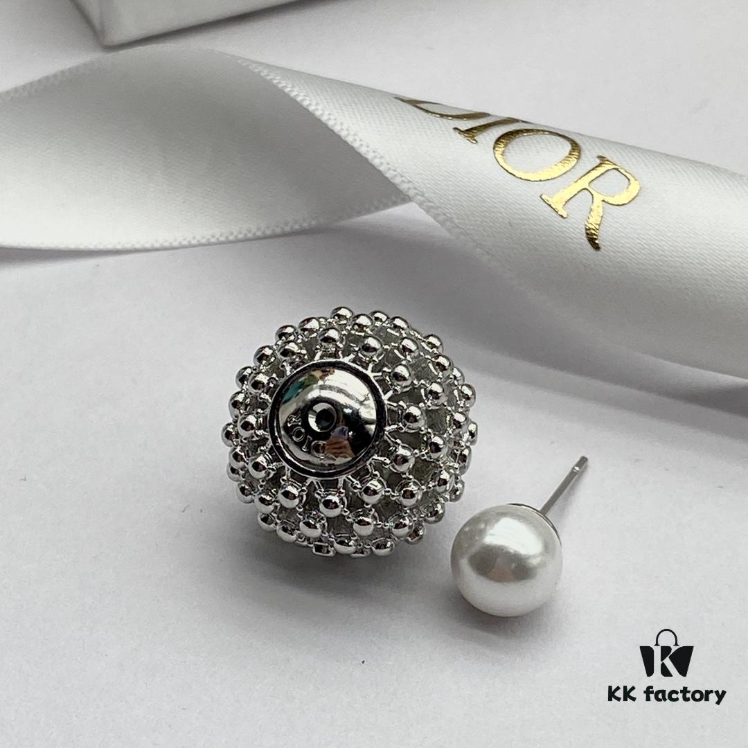 Dior New Arrival Stud Earrings