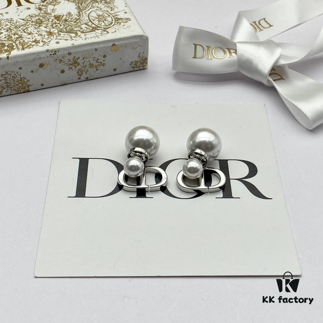 Dior New CD Nose Ring Stud Earrings