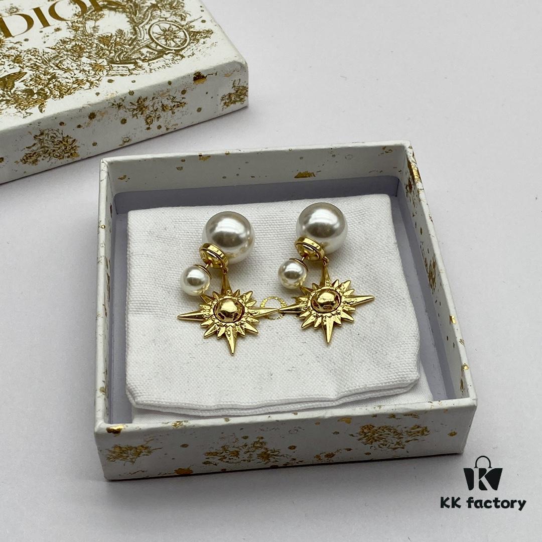 Dior New Arrival Stud Earrings