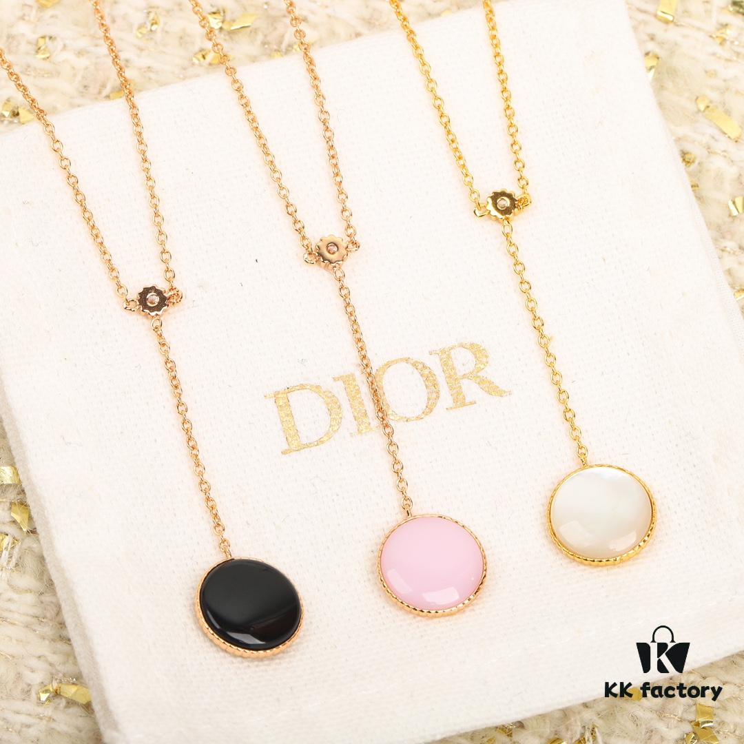 692ffbb199f2d84055c8e6db Dior Eight-Pointed Star Compass Diamond-Paved Pendant Necklace