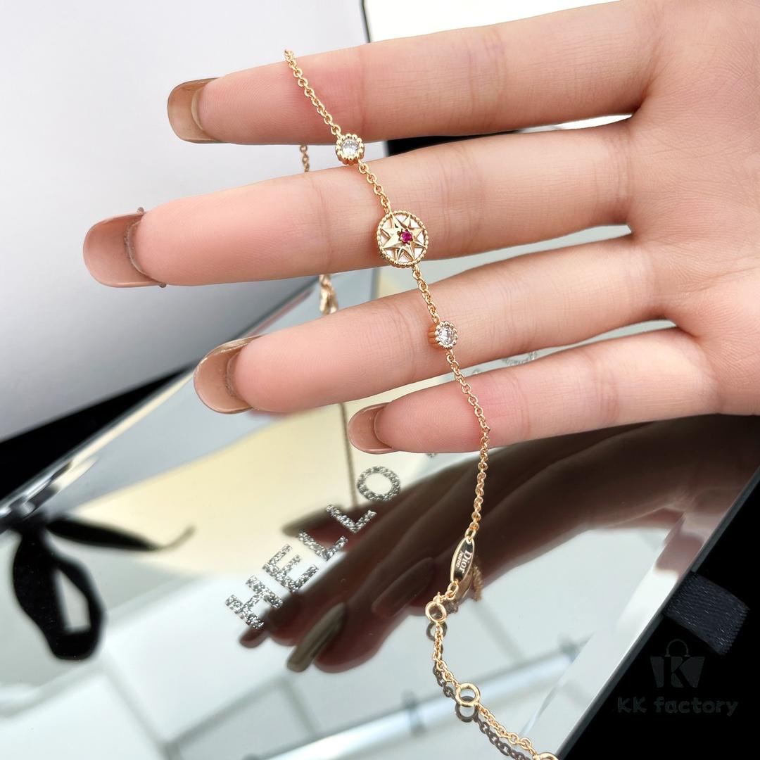 692ffbcf99f2d84055c8e6f0 New Compass Bracelet with Dual Diamonds and Reversible Design – Lucky Octagram Style in Ruby Rose Gold and Yellow Gold White Mother-of-Pearl