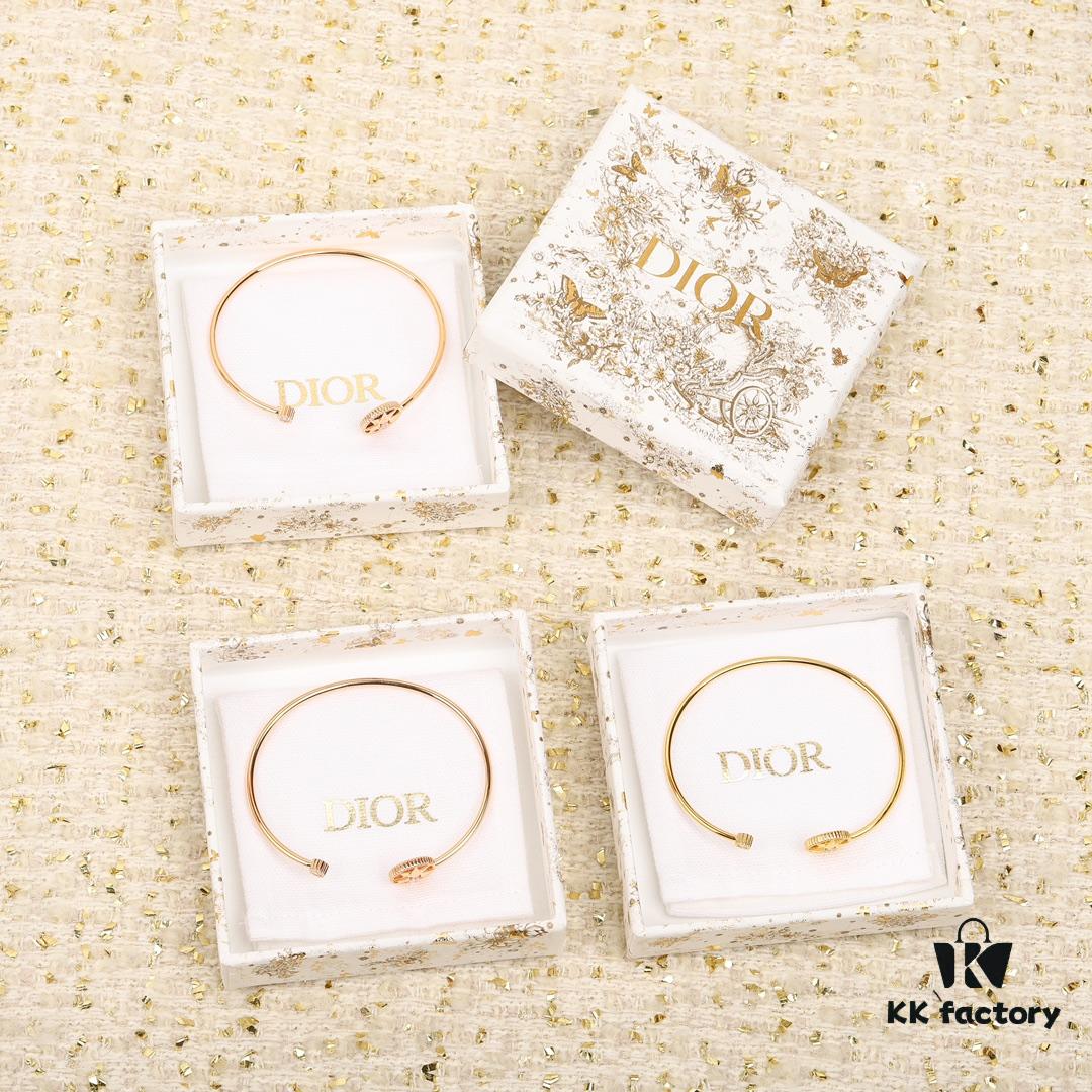 Compass Open Bangle