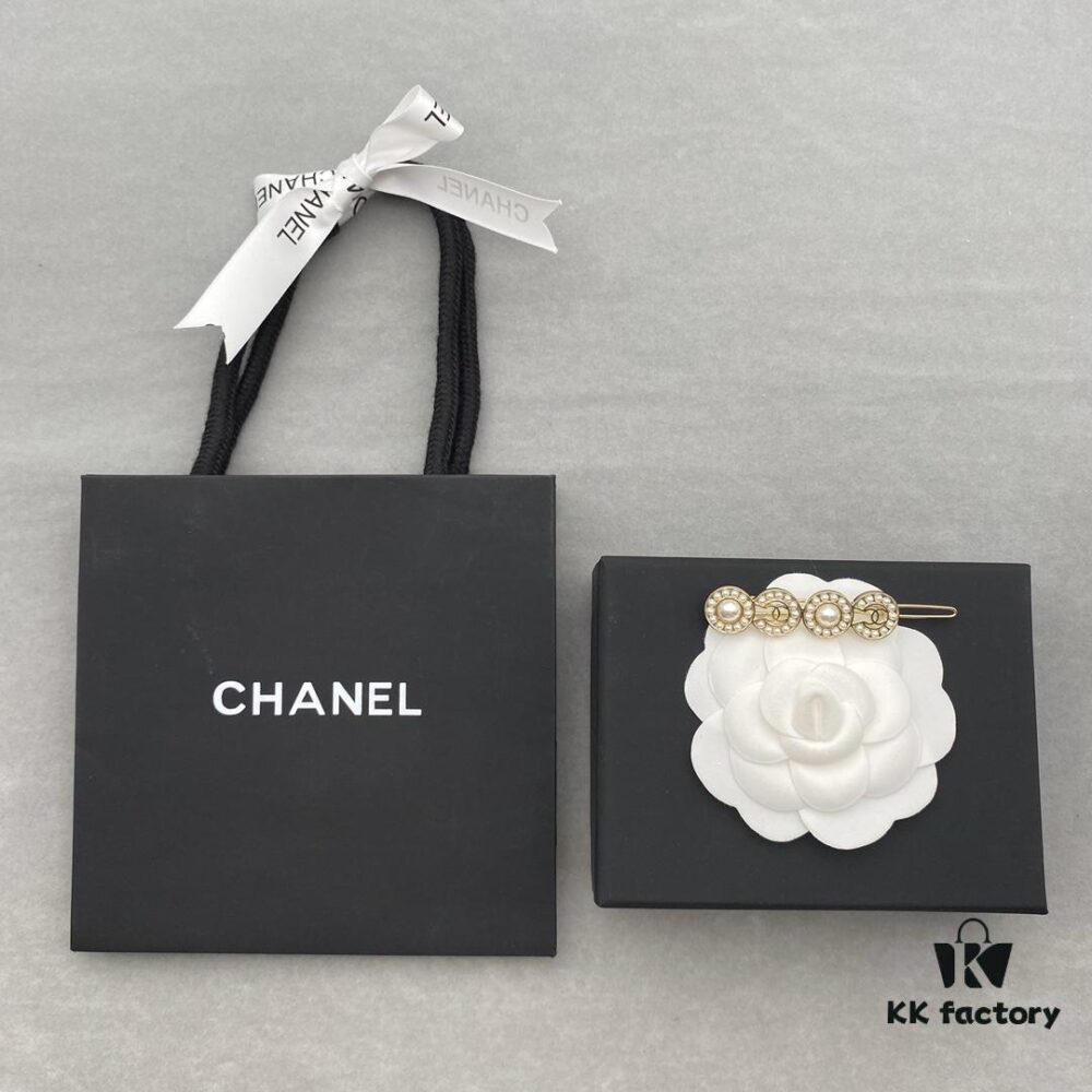 692ffc3e99f2d84055c8e77c Chanel New Arrival CoCo Pearl Hair Clip