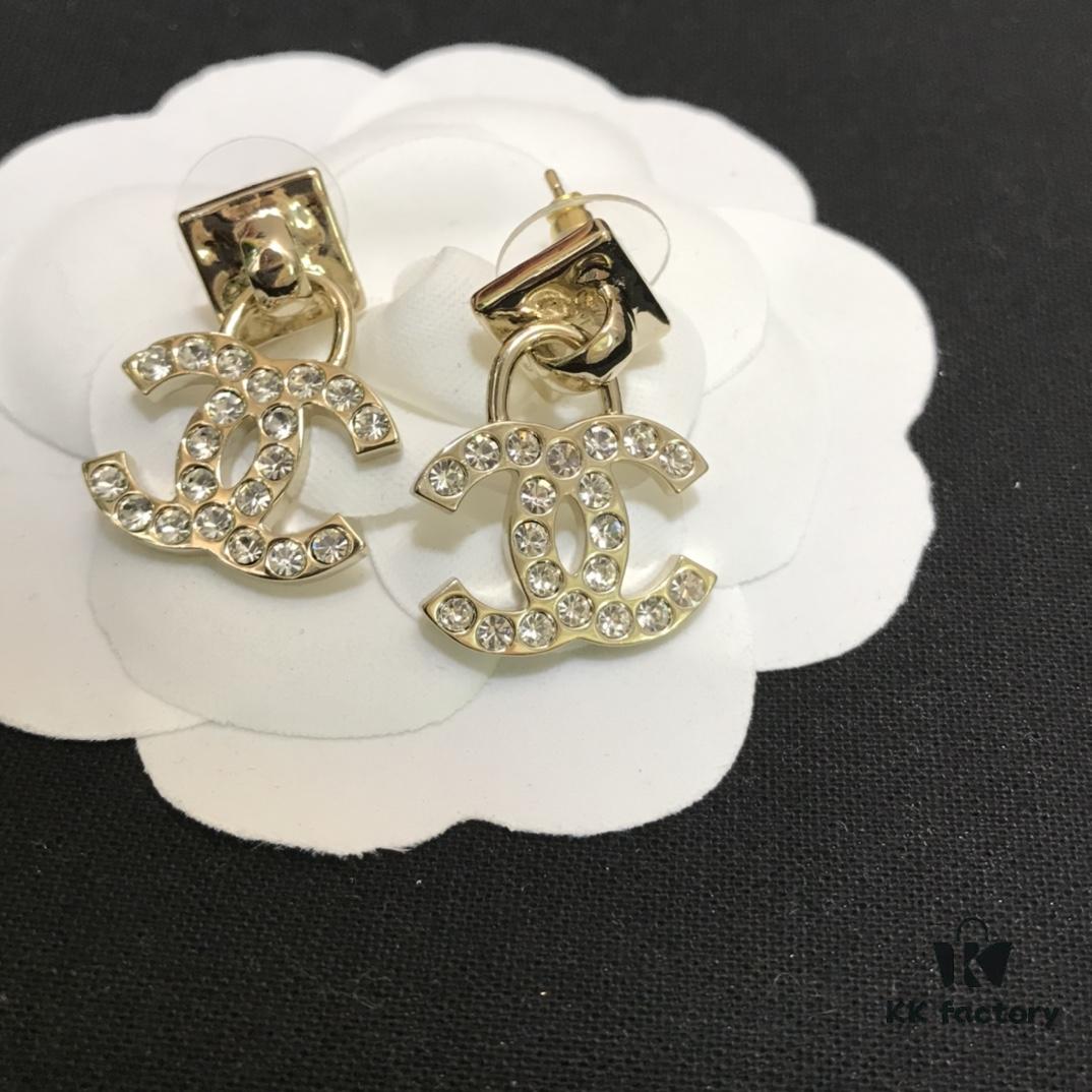 Xiao Xiang New Double C Earrings
