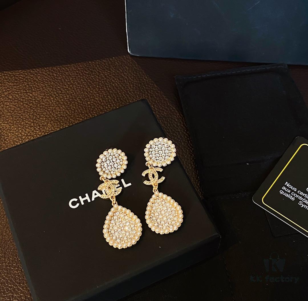 692ffc6299f2d84055c8e7a2 Xiaoxiang New Sunflower Earrings, Luxury Full Diamond Pearl Drop Design, Elegant and Stylish for Daily Wear