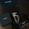 692ffc6899f2d84055c8e7a7 Xiaoxiang New Tassel Brooch, White Full Diamond Double C with Gold and Silver Chain, Elegant and Stylish Brooch with Rich Details, Beautiful When Worn, Genuine Quality Brass Material