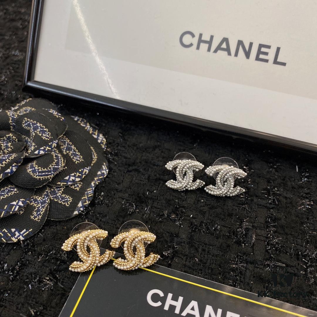 Xiao Xiang New Arrival Pearl Double C Stud Earrings in Gold and Silver