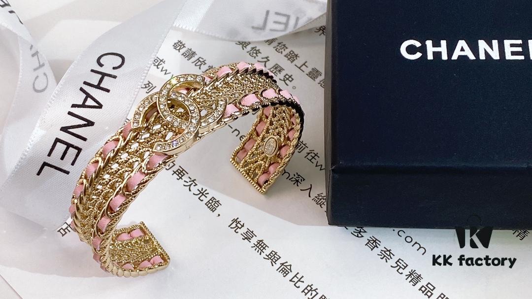692ffca299f2d84055c8e7df Xiaoxiang New Arrival 22chan Bestselling Pink Lambskin Bracelet 😍😍