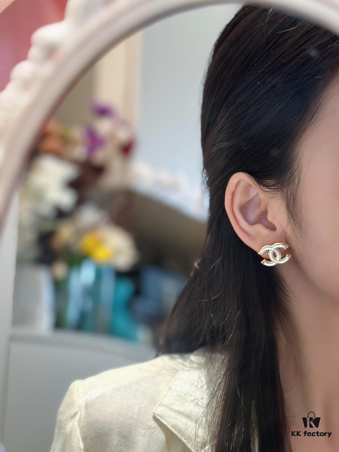 692ffcce99f2d84055c8e81d Xiao Xiang New Model Enamel Gold-Edged White Double C Stud Earrings 🤍