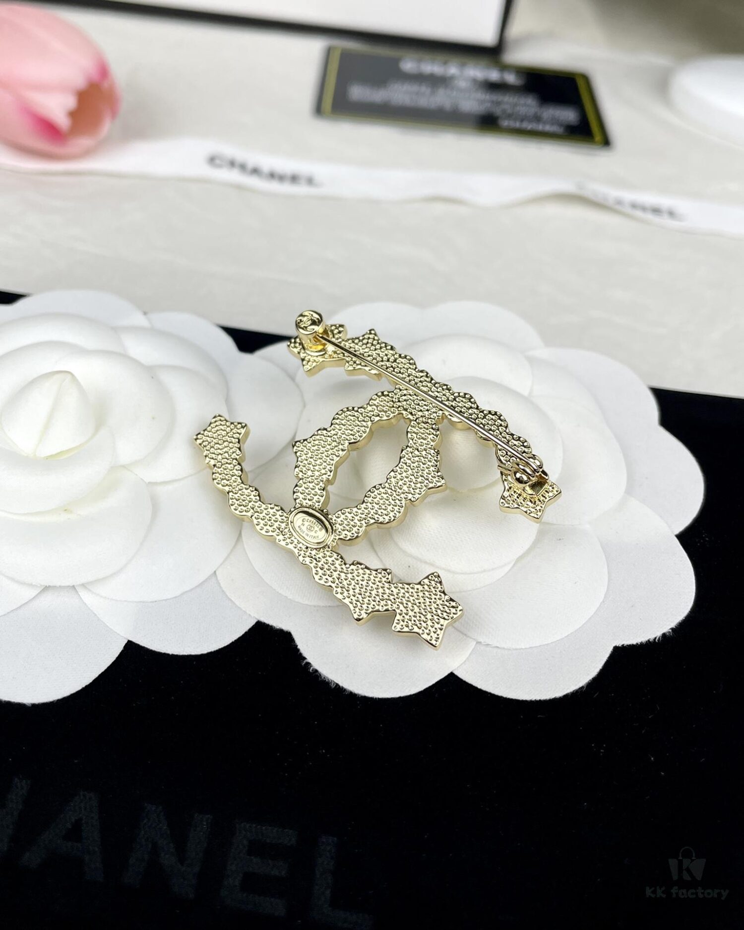 692ffcea99f2d84055c8e843 CHANE New Style Pearl-Inlaid Diamond Five-Pointed Star Brooch