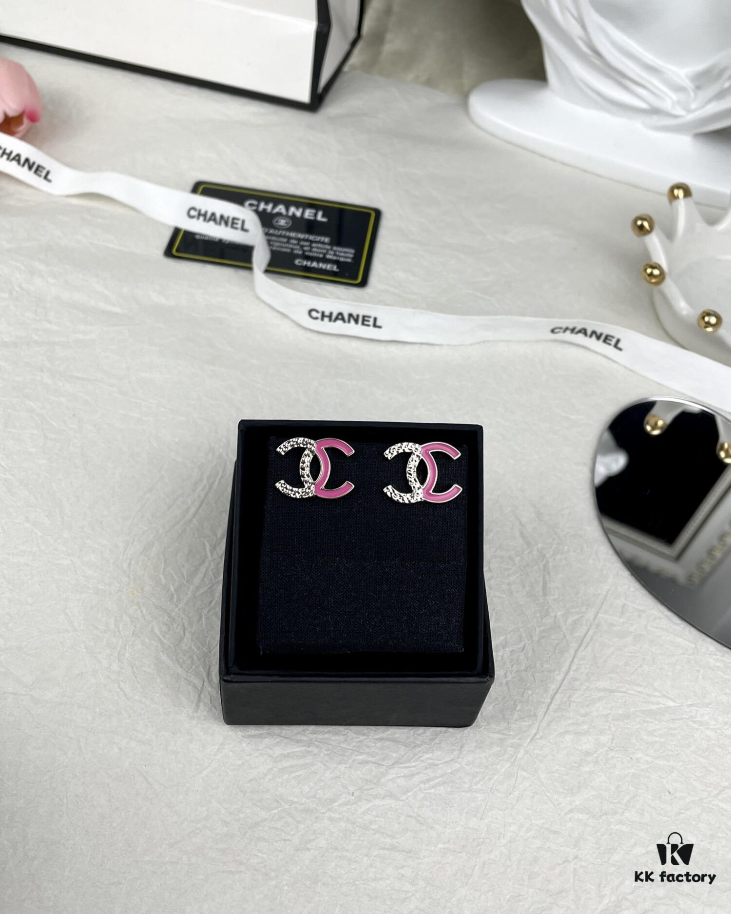 692ffcf099f2d84055c8e84a CHANE New 24C Pink Enamel Half-Gold Half-Pink Letter C Stud Earrings