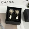 692ffd0a99f2d84055c8e86e Xiaoxiang New Arrival European and American Style Unique Elegant Black Leather Drip Pearl Earrings