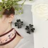 Xiaoxiang New Arrival Antique Silver and Antique Gold Black Fine Sparkle Four-Leaf Clover Stud Earrings