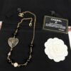 Xiaoxiang New Arrival Vintage Gold Black Heart Resin Fine Glitter Pearl Rhinestone Necklace