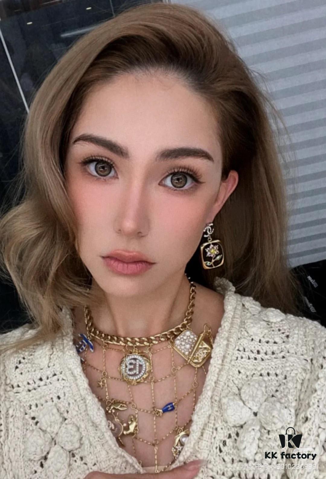 692ffd7d99f2d84055c8e912 Xiaoxiang New Rectangular Picture Frame Surrounding Flower Colorful Rhinestone Hollow Pendant Earrings