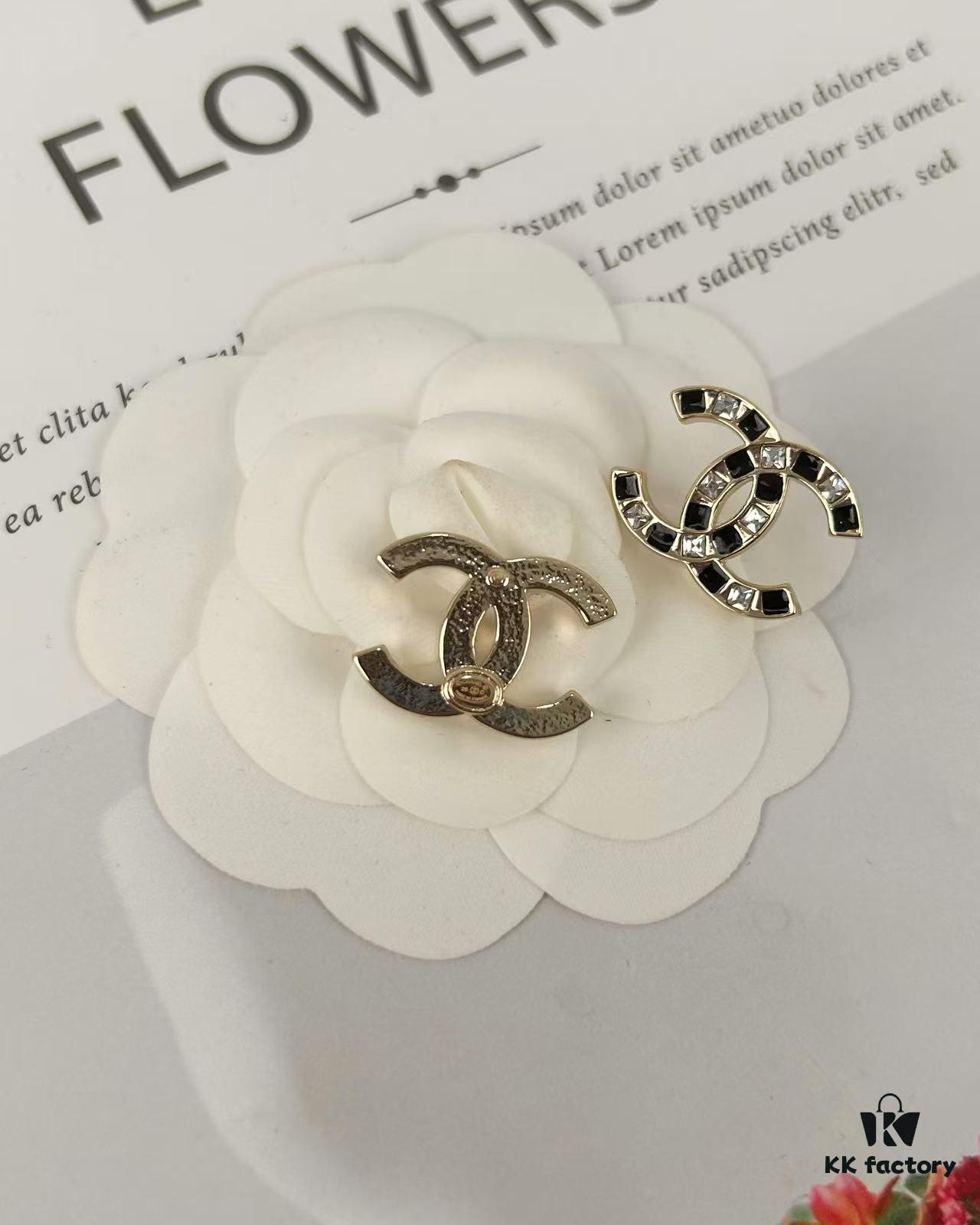692ffd8999f2d84055c8e923 Xiaoxiang New Arrival Black Drip Oil Rhinestone Classic Earrings, Available in Gold and Silver