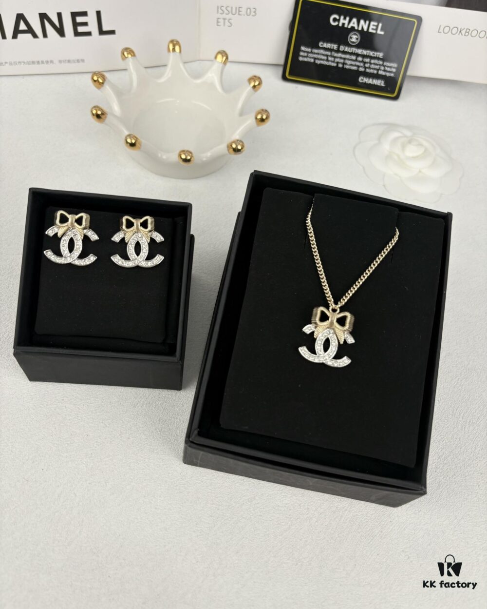 692ffdb099f2d84055c8e94e Xiaoxiang New Arrival Light Gold Bow Silver Two-Tone Fully Diamante Necklace Set