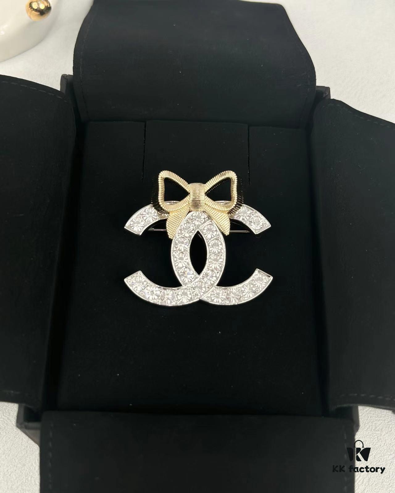 Xiaoxiang New Arrival Light Gold Bow Silver Two-Tone Fully Diamante Necklace Set