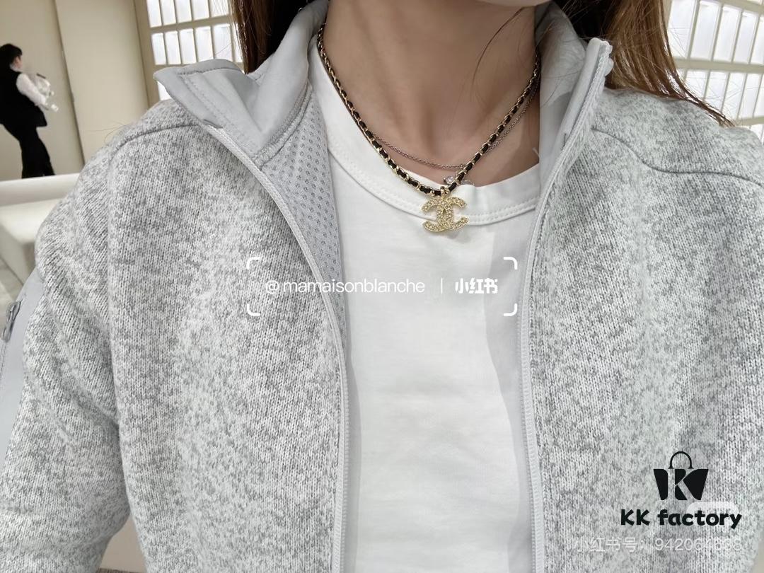 692ffdc799f2d84055c8e967 Xiaoxiang New Arrival Leather Cord Double C Rhinestone Gold Necklace