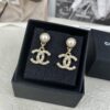 692ffdee99f2d84055c8e99e New Xiaoxiang Pearl Inlaid with Diamond Double C Pendant Earrings
