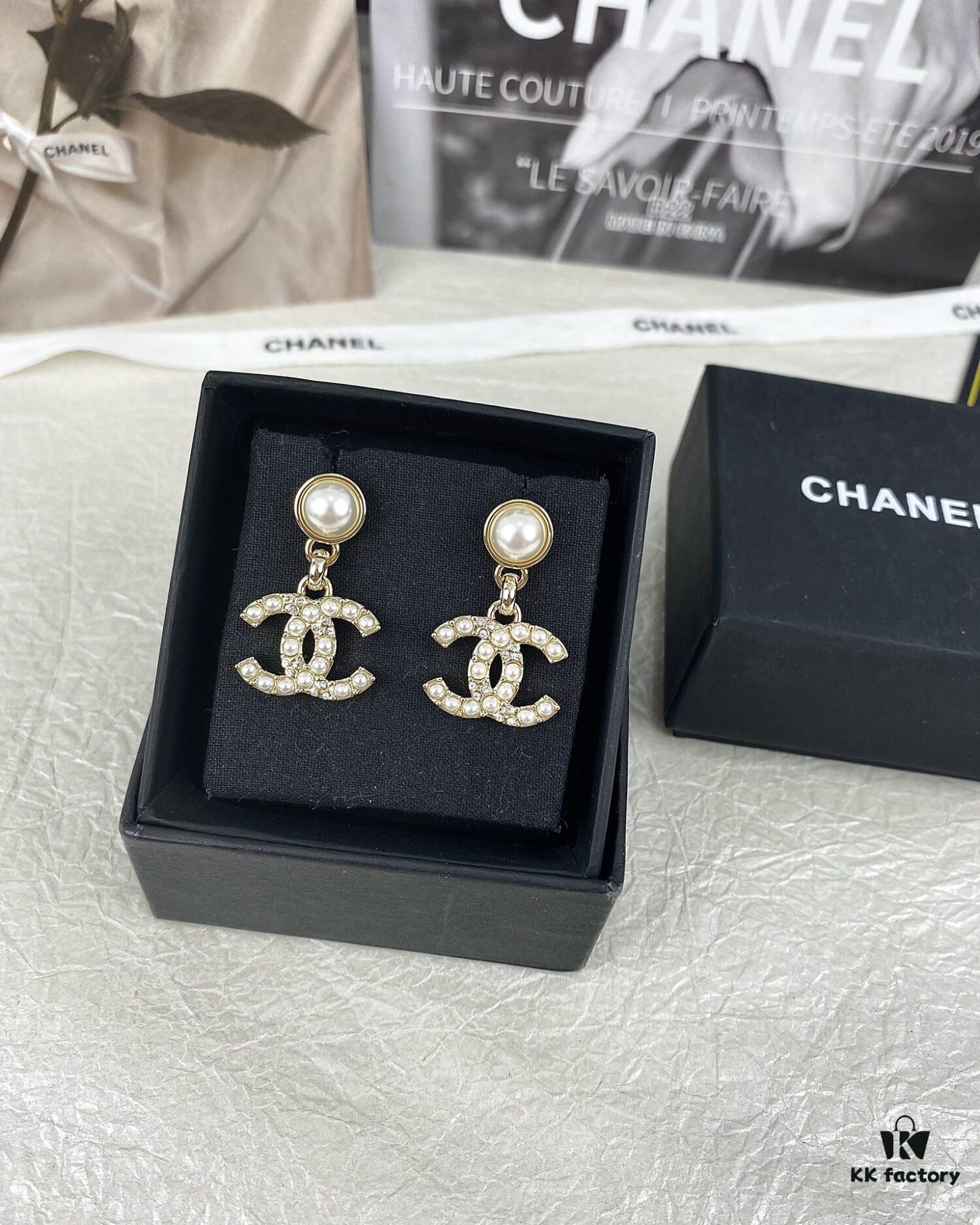 692ffdf299f2d84055c8e9a2 New Xiaoxiang Pearl Inlaid with Diamond Double C Pendant Earrings
