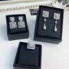 Xiaoxiang New Arrival Luxury Full Diamond Pearl Inlaid Square Earrings ✨🦋