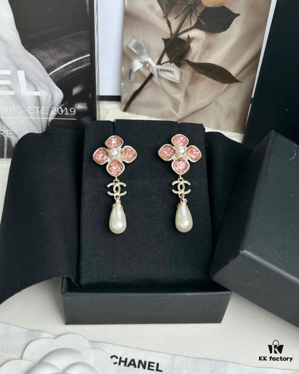 692ffe0e99f2d84055c8e9c4 Xiaoxiang New Arrival Pink Zircon Four-Leaf Clover with Pearl Pendant Earrings