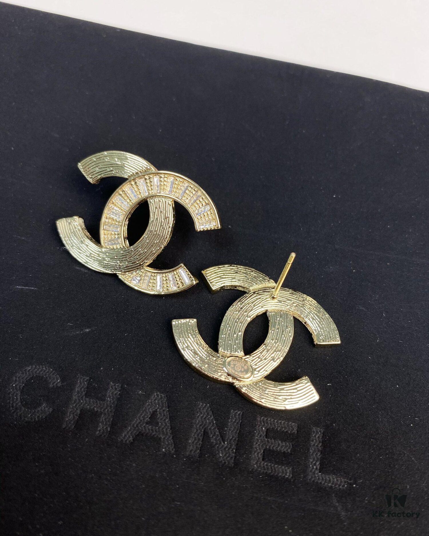 692ffe5a99f2d84055c8ea11 New Xiaoxiang Rhombus Faux Diamond Brass Double C Stud Earrings