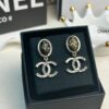 Xiaoxiang New Arrival Black Oval Lava Double C Earrings ✨