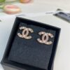 Xiaoxiang New Arrival Pink Enamel Craft Double C Stud Earrings