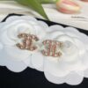 Xiaoxiang New Arrival Pink Enamel Craft Double C Stud Earrings