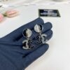 Xiaoxiang New Arrival Black Enamel Combined with Glossy C-Earrings