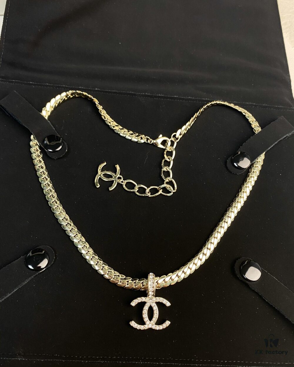 692ffe9499f2d84055c8ea41 Xiaoxiang New Arrival Metal Chain Snake Bone Double C Pendant Necklace