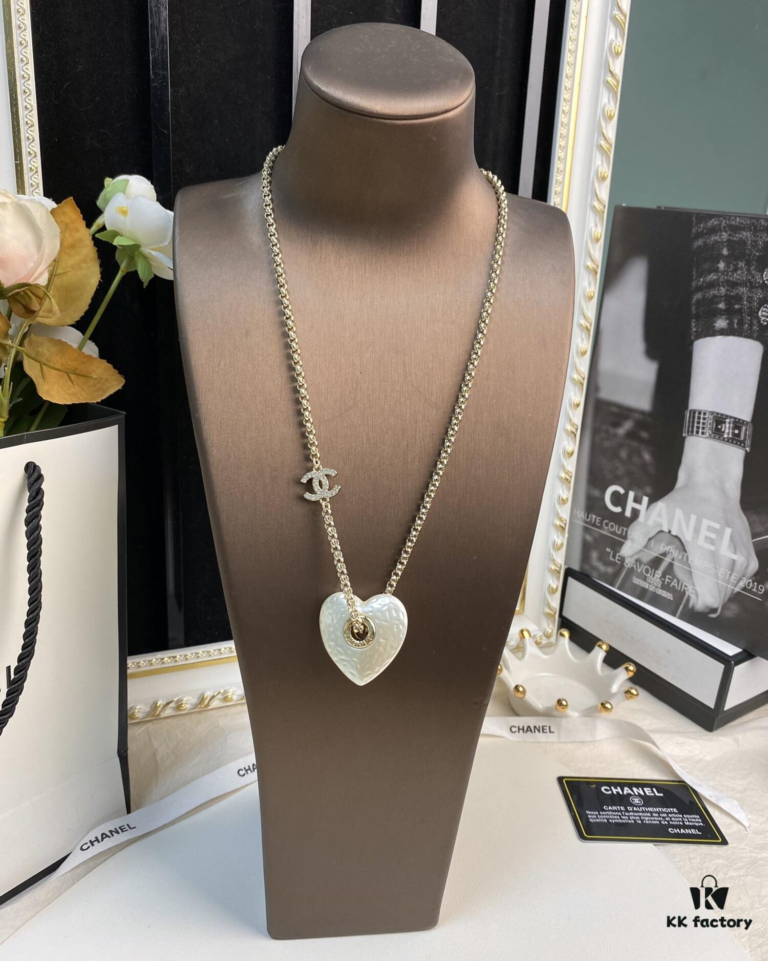 692ffe9d99f2d84055c8ea4a Xiaoxiang New Arrival Heart-Shaped White Peach Heart 💖 Resin Minimalist Necklace ✨