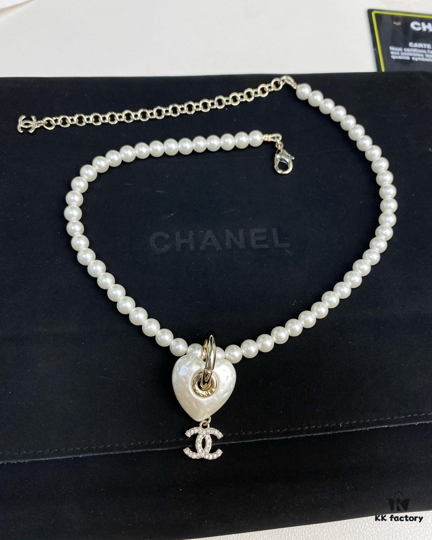 692ffea699f2d84055c8ea53 Chic New Arrival Heart-Shaped White Peach Resin Pearl Necklace 💖✨