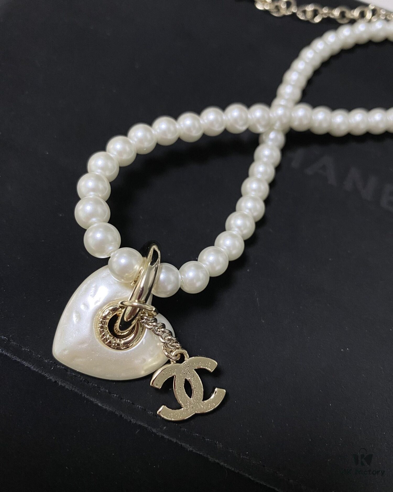 692ffeab99f2d84055c8ea56 Chic New Arrival Heart-Shaped White Peach Resin Pearl Necklace 💖✨