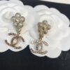 692ffed099f2d84055c8ea7d New Xiaoxiang Pearl Flower Double C Pendant Earrings