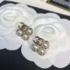 New Xiaoxiang Pearl Square Small Stud Earrings ✨🦋